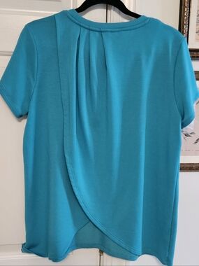 3 For $25 Crown & ivy Teal Short-Sleeve Pleat-Back Top
